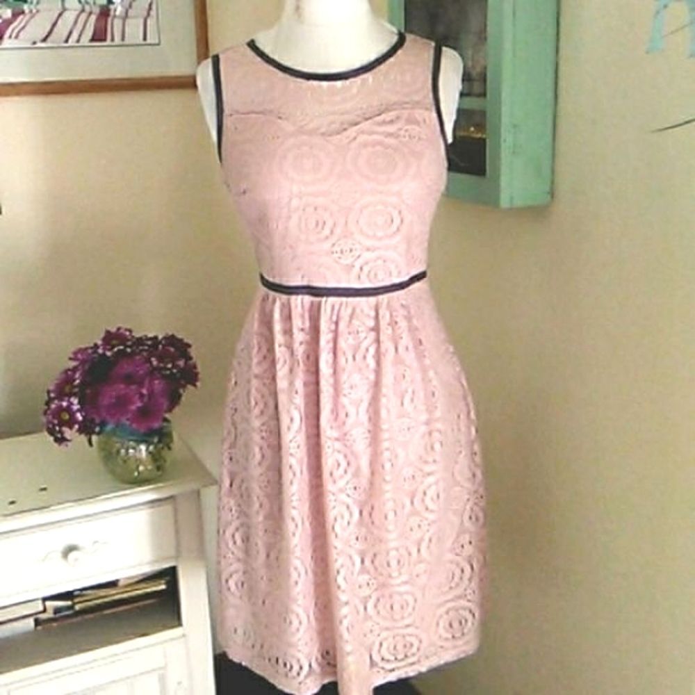 En Focus Studio Lace Dress